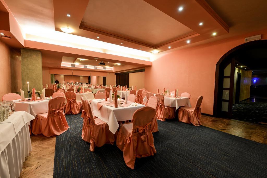 Spa Hotel Jawor Jaworze Ngoại thất bức ảnh