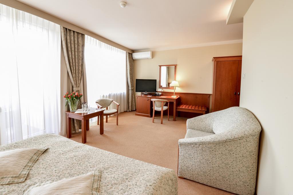 Spa Hotel Jawor Jaworze Ngoại thất bức ảnh