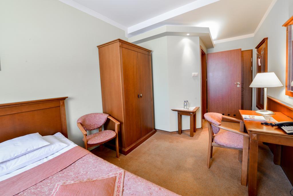 Spa Hotel Jawor Jaworze Ngoại thất bức ảnh